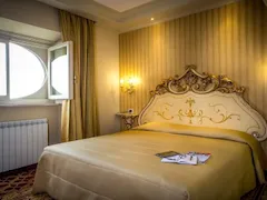 VILLA TUSCOLANA